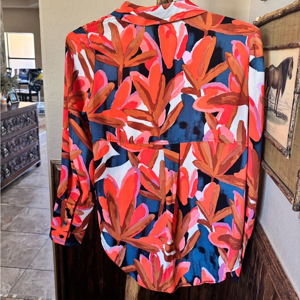 Floral Button-Up Blouse - Picture 2 of 2